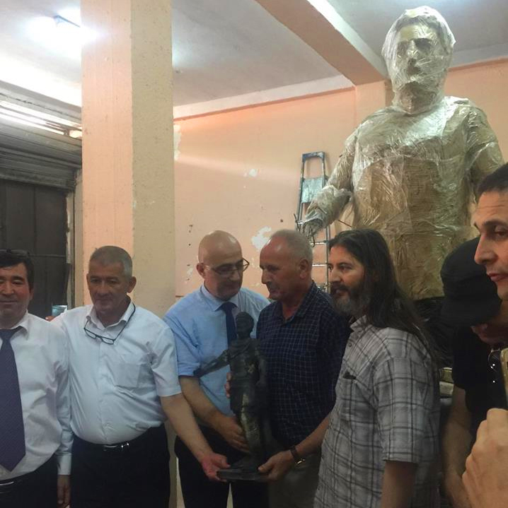 El Watan - Si Hachemi Assad, SG du HCA, à Beni Douala : «On doit veiller sur les aspects historiques de la statue Massinissa»