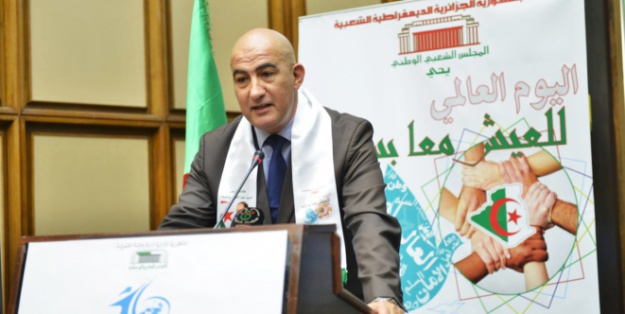 El Watan – Si El Hachemi Assad. Secrétaire général du HCA : «Dès cette année scolaire, les 48 wilayas seront concernées»